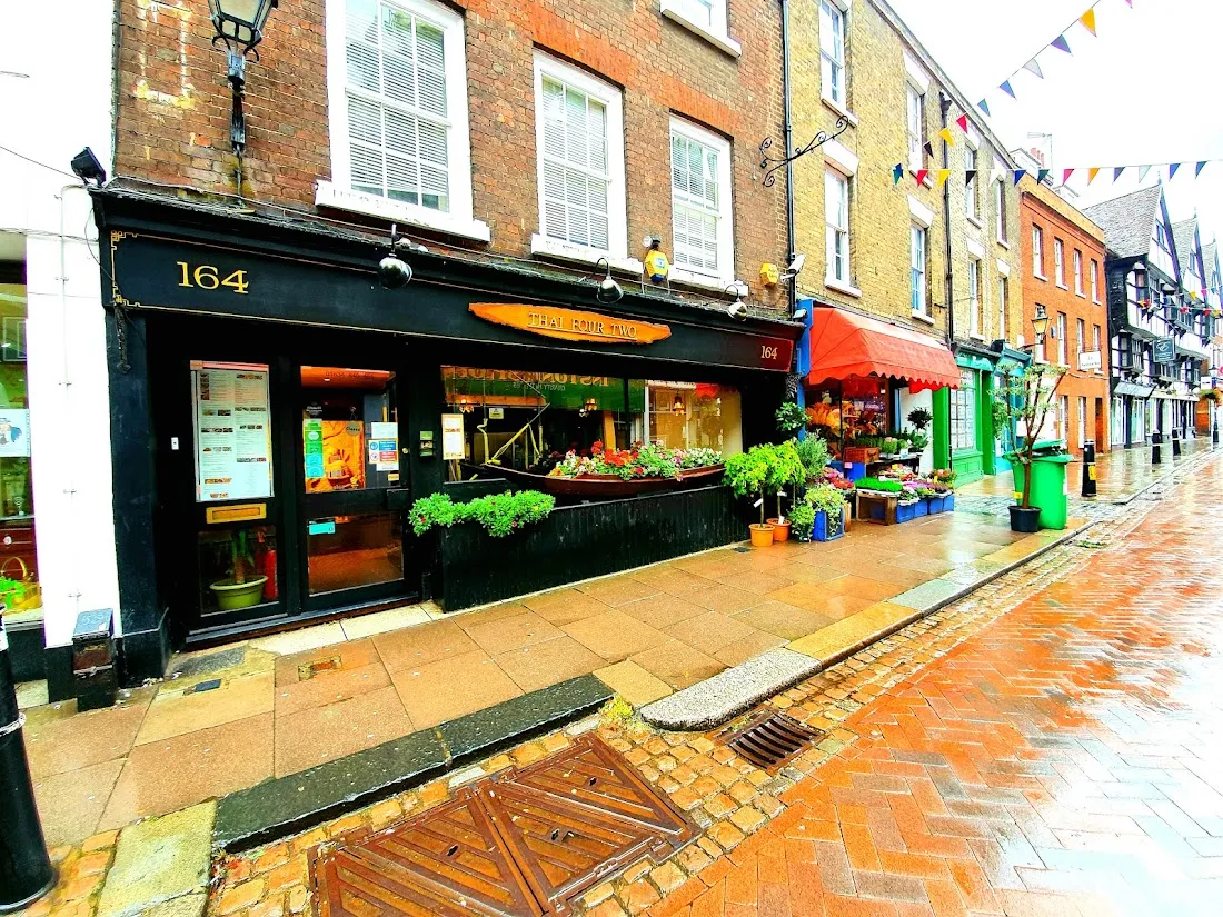 Thai Four Two Restaurant